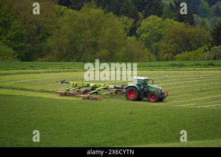 Traktor bei der Arbeit Stock Photo