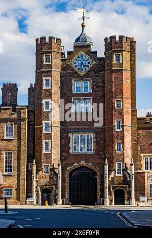 Northern Gatehouse, St James's Palace, London, Monday, April 29, 2024. Photo: David Rowland / One-Image.com Stock Photo