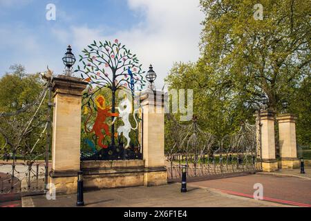 Queen Elizabeth Gate, Hyde Park, London, Wednesday, May 01, 2024. Photo: David Rowland / One-Image.com Stock Photo