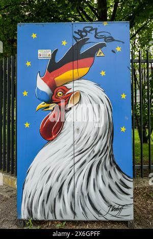 Graffiti, Hahn, Deutsch-Französische Freundschaft, Straßburg, Département Bas-Rhin, Frankreich Stock Photo