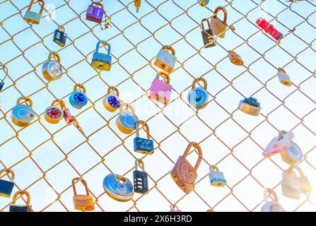 Los Angeles, California - December 19, 2022: Close-up of the Runyon Canyon love locks fence Stock Photo