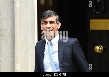 London, UK. 15th May, 2024. British Prime Minister Rishi Sunak leaves No.10 Downing Street for his weekly Prime Ministers Questions Credit: MARTIN DALTON/Alamy Live News Stock Photo