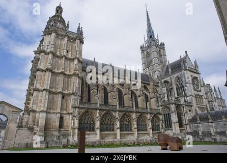 Evreux, France - May 8, 2024: Evreux cathedral. Streets and buildings. Lifestyle in the urban area. Sunny spring day. Selective focus Stock Photo