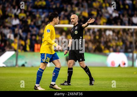 Broendby, Denmark. 15th May, 2024. Referee Peter Kjærsgaard seen during the 3F Superliga match between Broendby IF and FC Nordsjaelland at Broendby Stadion in Broendby. (Photo Credit: Gonzales Photo/Alamy Live News Stock Photo