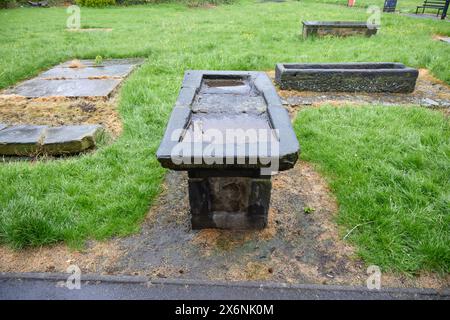 “Molly Leigh, Molly Leigh, Chase me around the apple tree” Molly Leigh (1685-1748) the Witch of Burslem was buried in St Johns Churchyard Stock Photo