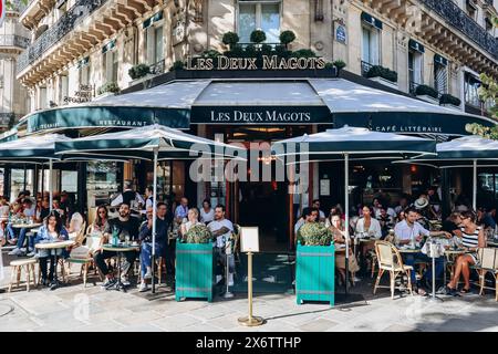 Paris, France - October 1, 2023: Facade of the famous restaurant Les Deux Magots on Boulevard Saint-Germain Stock Photo