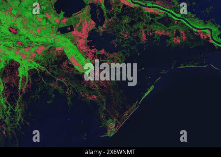 Louisiana, USA. 19th Sep, 2015. Oil and gas exploration, oil spills, rising sea levels, and subsidence also contribute to land loss in the region. Potter found that, in addition to tropical storms, oil pollution left behind from the Deepwater Horizon spill in 2010 contributed to wetland degradation in Barataria Basin. The presence of oil likely damaged the marsh's vegetation above and below the ground, reducing the stability of the surrounding soil and making the marsh more vulnerable to erosion. Heavily oiled wetlands experienced more loss than those that were less polluted, according t Stock Photo