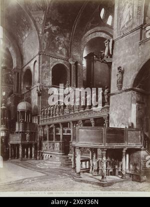 Interior of San Marco, Venice, P.e 1.a N.o 12380. VENEZIA - Basilica di S. Marco. Un dettaglio dell' Interno. (XII Secolo.) (title on object), photograph, Fratelli Alinari, (mentioned on object), publisher: Fratelli Alinari, (mentioned on object), Florence, c. 1880 - c. 1895, paper, albumen print, height, 253 mm × width, 194 mm, height, 327 mm × width, 242 mm Stock Photo