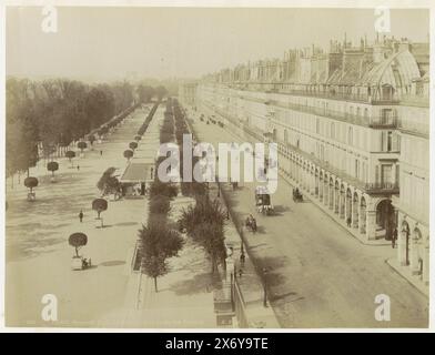 View of the Rue de Rivoli and the Jardin des Tuileries in Paris, Paris. Panorama de la Rue de Rivoli et du Jardin des Tuileries, Part of Travel album with recordings of sights in India, Germany, Switzerland and France., photograph, Neurdein Frères, (mentioned on object), Rue de Rivoli, c. 1865 - c. 1875, photographic support, albumen print, height, 210 mm × width, 278 mm Stock Photo