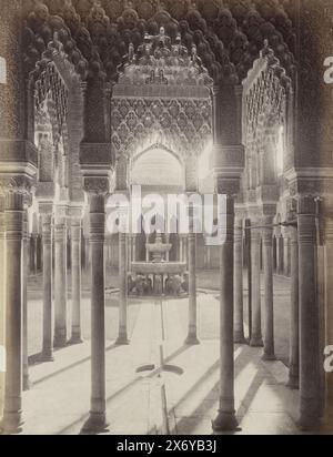 Court of the Lions with the Lion Fountain in the Alhambra of Granada, GRANADA.- El patio de los Leones en la Alhambra. (title on object), Part of Travel album with photos of sights in Spain and Morocco., photograph, Juan Laurent, Alhambra, c. 1857 - c. 1880, cardboard, albumen print, height, 338 mm × width, 253 mm Stock Photo