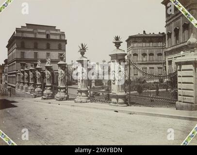 Entrance to the Palazzo Barberini in Rome, Cancelli esterni o ingresso al Palazzo Barberini. Roma (title on object), Part of Photo album with recordings of sights in Italian cities and works of art., photograph, anonymous, Rome, c. 1860 - c. 1900, photographic support, albumen print, height, 187 mm × width, 248 mm Stock Photo