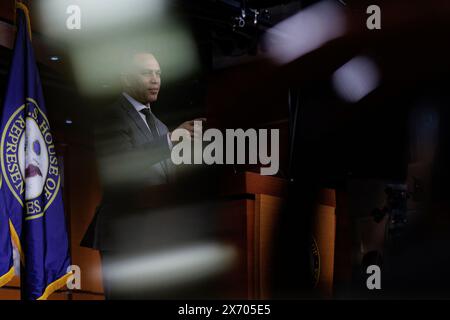 Washington, Vereinigte Staaten. 16th May, 2024. United States House Minority Leader Hakeem Jeffries (Democrat of New York) speaks during a press conference in the US Capitol in Washington DC, on Thursday, May 16, 2024. Credit: Aaron Schwartz/CNP/dpa/Alamy Live News Stock Photo