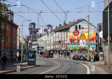 Duisburg, Ruhrgebiet, Nordrhein-Westfalen, Germany - City view with ThyssenKrupp Steel Huettenwerk, Friedrich-Ebert-Strasse in Meiderich-Beeck, Thysse Stock Photo