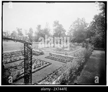 Residence of Mrs. Franklin H. Walker, garden, Detroit, Mich., Title from jacket., 'B 311' on negative., Detroit Publishing Co. no. 043698., Gift; State Historical Society of Colorado; 1949,  Gardens. , United States, Michigan, Detroit. Stock Photo