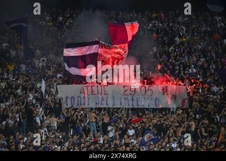 Florence, Italy. 17th May, 2024. ACF Fiorentina's supporters during ACF Fiorentina vs SSC Napoli, Italian soccer Serie A match in Florence, Italy, May 17 2024 Credit: Independent Photo Agency/Alamy Live News Stock Photo