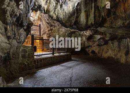 People visiting the sacred place, Eshab-i Kehf Cave ( Seven Sleepers Cave). The Seven Sleepers Ruins or Ashab-ı Kehf Cave located at Tarsus, Turkey, i Stock Photo