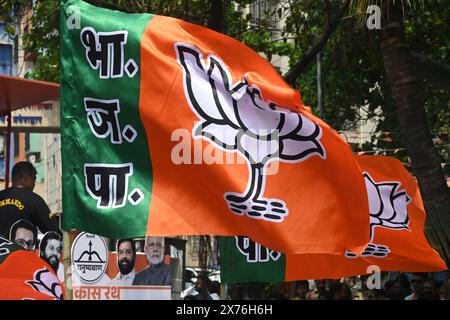 Navi Mumbai, India. 17th May, 2024. NAVI MUMBAI, INDIA - MAY 17: BJP flag during during the road show of Mahayuti Thane Lok Sabha Candidate Naresh Mhaske at Koperkhairne on May 17, 2024 in Navi Mumbai, India. (Photo by Bachchan Kumar/Hindustan Times/Sipa USA) Credit: Sipa USA/Alamy Live News Stock Photo