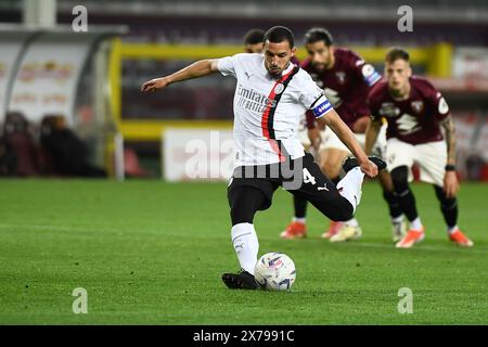 Turin, Italia. 01st Jan, 2016. AC Milan's Ismael Bennacer scores the goal of 3-1 during the Serie A soccer match between Torino and Milan at the Stadio Olimpico Grande Torino in Turin, north west Italy - Saturday, May 18, 2024. Sport - Soccer . (Photo by Alberto Gandolfo/LaPresse) Credit: LaPresse/Alamy Live News Stock Photo