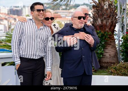 David Gonzales, Uma Thurman, Paul Schrader and Richard Gere pose at the photo call of 'Oh, Canada' during the 77th Cannes Film Festival at Palais des Festivals in Cannes, France, on 18 May 2024. Stock Photo