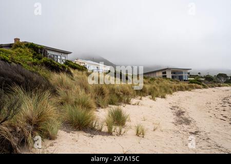 Holiday homes on foredunes, Picnic Beach, Rocky Cape, Tasmania Stock Photo