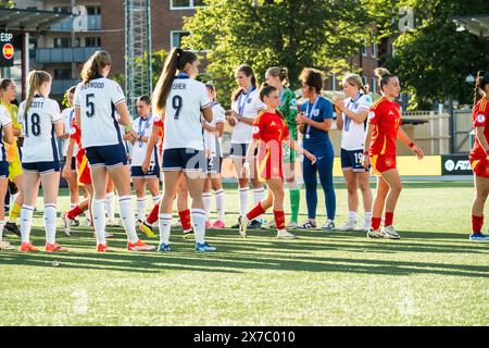 Malmö, Sweden. 18th May, 2024. The players of England applaud the Spanish winners after the UEFA Women's Under-17 EURO Championship final between England and Spain at Malmö Idrottsplats in Malmö. (Photo Credit: Gonzales Photo/Alamy Live News Stock Photo