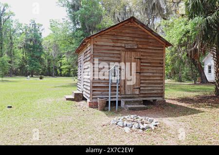 DAUFUSKIE ISLAND, SOUTH CAROLINA - April 6 2023: Replica constructed in 2002 of a praise house built behind the First Union African Baptist Church. Stock Photo