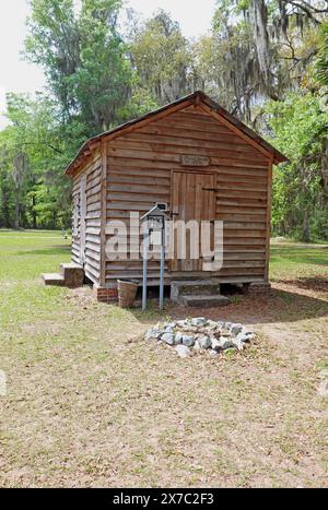 DAUFUSKIE ISLAND, SOUTH CAROLINA - April 6 2023: Replica constructed in 2002 of a praise house built behind the First Union African Baptist Church. Stock Photo