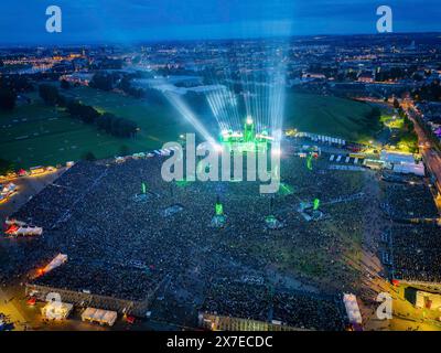 A total of around 200, 000 people attended the 4 concerts by the German ...