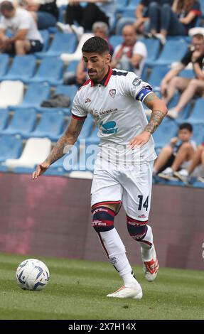 Foto Gianni Santandrea/LaPresse 19 maggio 2024 Reggio Emilia, Italia - sport, calcio - Sassuolo vs Cagliari - Campionato di calcio Serie A Tim  2023/2024 - Stadio Mapei. Nella foto: Deiola   Photo Gianni Santandrea/LaPresse May 19, 2024 Reggio Emilia, Italy - sports, soccer - Sassuolo vs Caglairi - Serie A Tim 2023/2024 football championship - Mapei Stadium. In the picture: Deiola Stock Photo