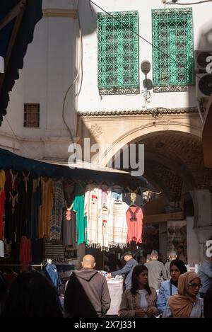 Tunis, Tunisia. 7th May 2024 A busy street in the Medina popular with Tunisians shopping, the medina is the historical quarter of Tunis, a busy market Stock Photo