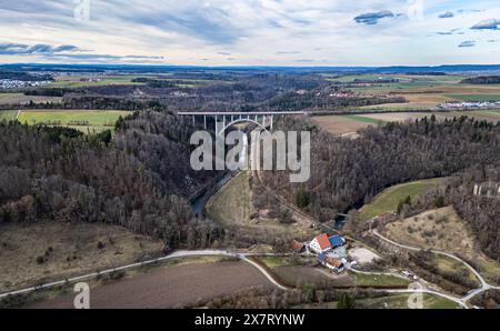 Rottweil, Germany, 2nd Mar 2024:Bird's-eye view along the course of the Neckar River to the Neckarburg Bridge, over which the A81 motorway runs. (Phot Stock Photo