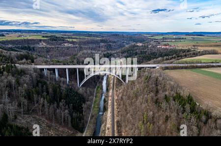 Rottweil, Germany, 2nd Mar 2024:Bird's-eye view along the course of the Neckar River to the Neckarburg Bridge, over which the A81 motorway runs. (Phot Stock Photo