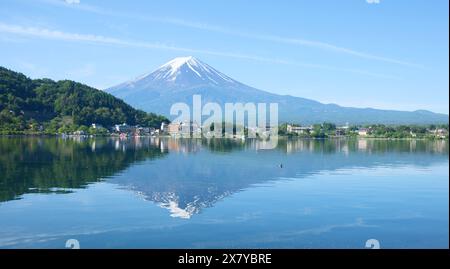 the reflection of Mt fuji in lake kawaguchi Stock Photo