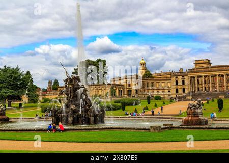 Fountain and remains of Witley Court, Worcestershire, England, UK Stock Photo