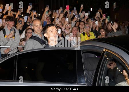 Tom Holland mania, outside the Duke of York Theatre's Romeo and Juliet in London's West End as Spiderman actor only pauses briefly for photographs, UK Stock Photo