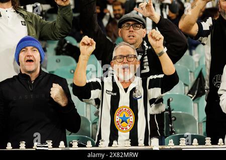 Melbourne, Australia. 22nd May, 2024. Newcastle United fans cheering during the exhibition match between Tottenham Hotspur FC and Newcastle United FC at the Melbourne Cricket Ground. Newcastle won the game on penalties 5-4. Credit: SOPA Images Limited/Alamy Live News Stock Photo