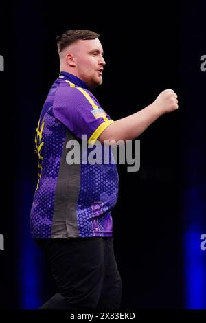 Sheffield, UK. 16th May, 2024. Luke Littler during the 2024 BetMGM Premier League Darts, Night 16, Sheffield at Utilita Arena, Sheffield, England, United Kingdom on 16 May 2024 Credit: Every Second Media/Alamy Live News Stock Photo