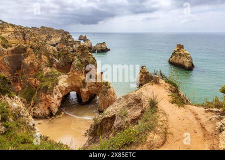 The spectacular stacks and cliffs at Praia da Prainha, Algarve, Portugal. Stock Photo