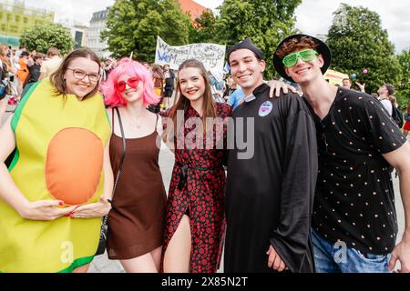 Wroclaw, Wroclaw, Poland. 22nd May, 2024. Thousands of students on the streets of Wroclaw celebrate Juwenalia 2024. The students' holiday will last for two days and will be full of cultural events. (Credit Image: © Krzysztof Zatycki/ZUMA Press Wire) EDITORIAL USAGE ONLY! Not for Commercial USAGE! Stock Photo