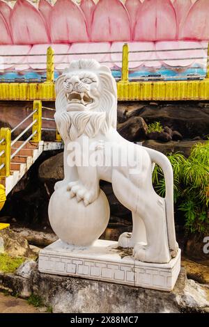 Aluthgama, Sri Lanka 07. 02. 2023 Statue in Kande Viharaya Temple in Aluthgama near Popular Tourist Center Bentota and Beruwala Stock Photo