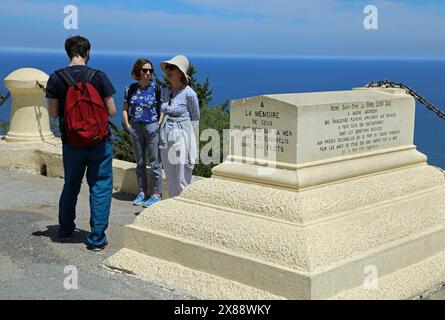 Tourists outside Notre Dame d'Afrique in Algiers Stock Photo