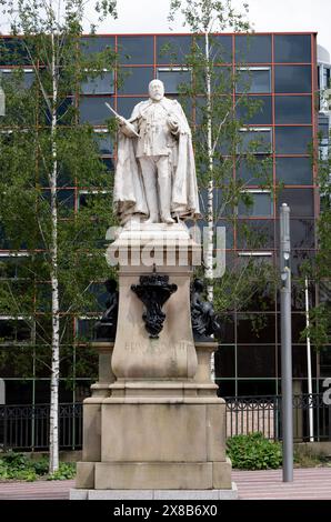 King Edward VII memorial, Centenary Square, Birmingham, UK Stock Photo