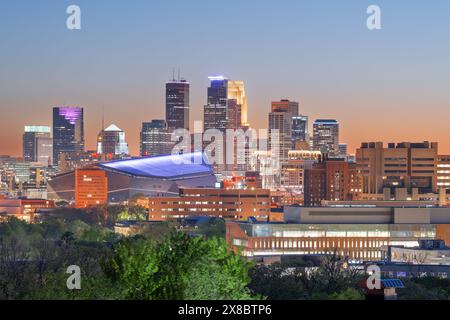 Minneapolis, Minnesota, USA downtown city skyline at dusk. Stock Photo