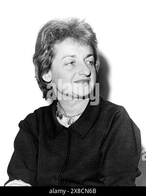 Betty Friedan. Portrait of American feminist and writer, Betty Friedan (1921-2006) in 1960 Stock Photo