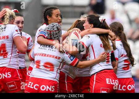 Faye Gaskin Of St Helens Celebrates Her Try During The Betfred Women's 