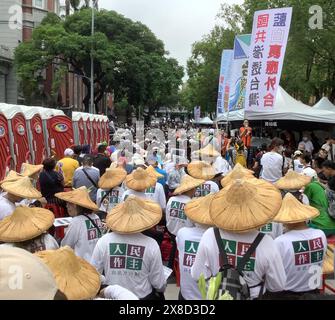 Taipeh, Taiwan. 24th May, 2024. More than 100,000 people protested in front of the main building of the Taiwanese parliament in Taipei, demanding transparency in the legislative process and the protection of democracy. Credit: Yu-Tzu Chiu/dpa/Alamy Live News Stock Photo