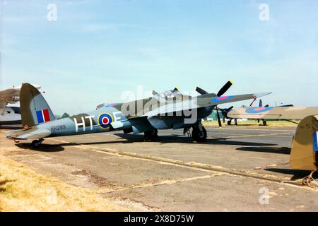 de Havilland D.H. 98 Mosquito T3 RR299 Second World War fighter plane at the Biggin Hill International Air Fair in 1989. At the time RR299 was the last airworthy Mosquito and was owned by British Aerospace, but fatally crashed at Barton, Manchester during a display on 27th July 1996 Stock Photo