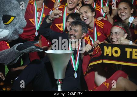 Cesena, Italia. 25th May, 2024. Roma's women's team celebrate the victory of the final of the Frecciarossa Women's Italian Cup tournament 2023/2024 between Roma and Fiorentina Women's teams at the Dino Manuzzi stadium, Cesena, northern Italy, Friday, May 24, 2024. Sport - Soccer - (Photo Michele Nucci Credit: LaPresse/Alamy Live News Stock Photo