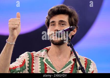 Alvaro Soler Live Bei Einem Konzert Auf Dem Demokratiefest Zu 75 Jahren ...