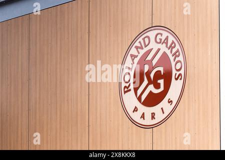 Paris, France. 26th May, 2024. The Roland Garros logo on day one of the French Open tennis tournament at the Roland Garros Complex in Paris on May 26, 2024. Photo by Alexis Jumeau/ABACAPRESS.COM Credit: Abaca Press/Alamy Live News Stock Photo